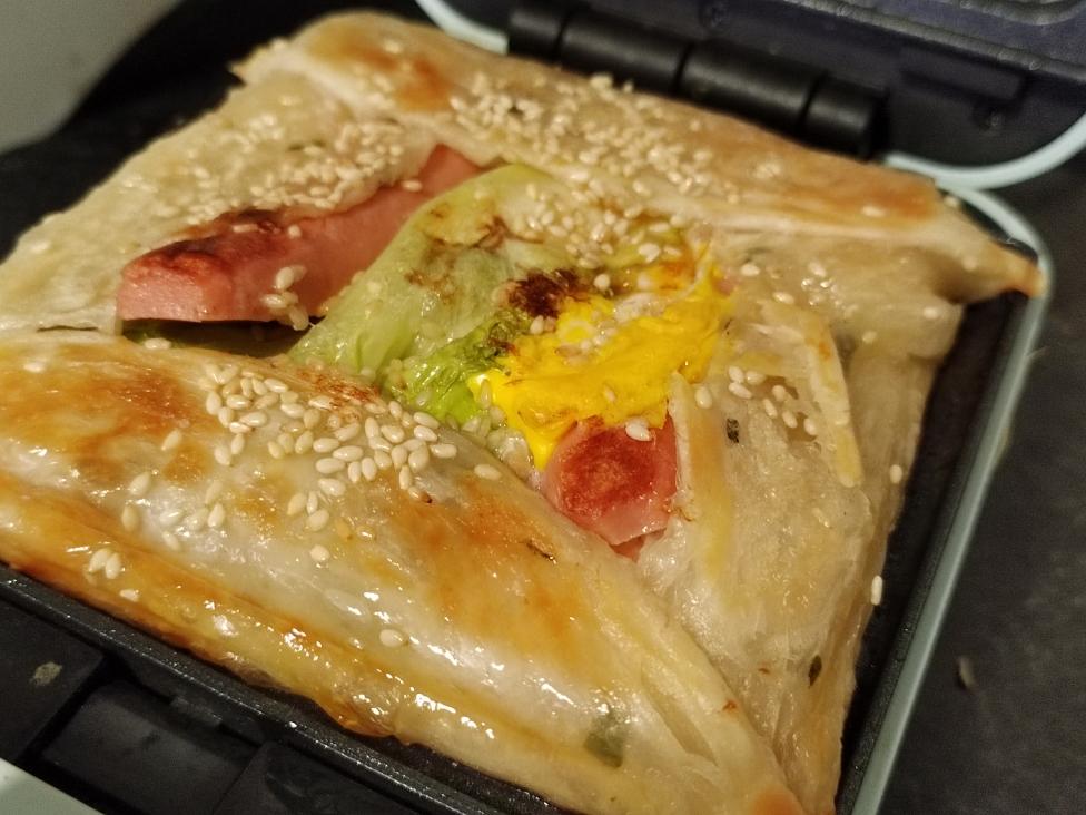 中式三明治🥪只需用手抓饼火腿肠鸡蛋🥚解锁手抓饼新吃法