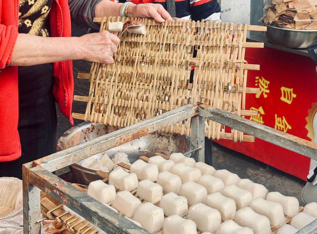 爱就是在一起。走遍世界。揽尽风景。食尽美味。感受美好。