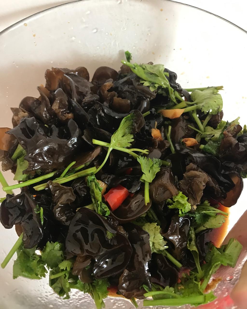 凉拌爽脆木耳
