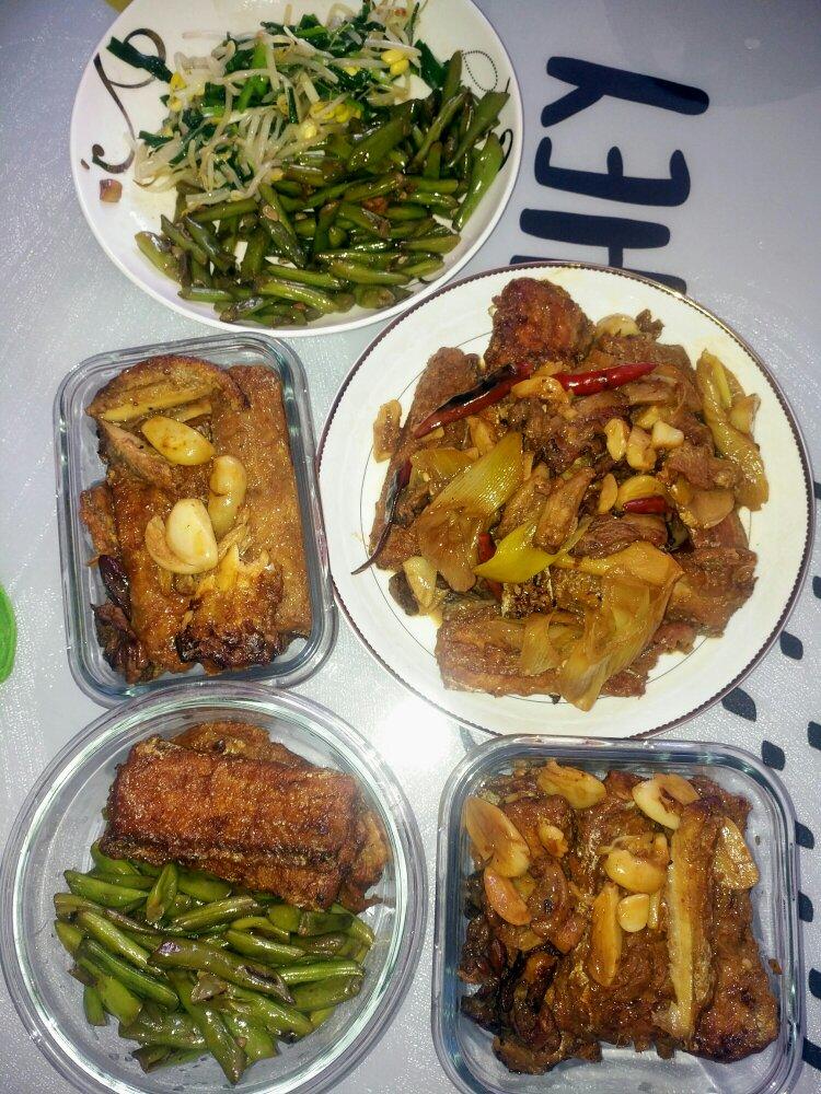 5分钟超好吃的番茄鸡蛋火腿烩饭