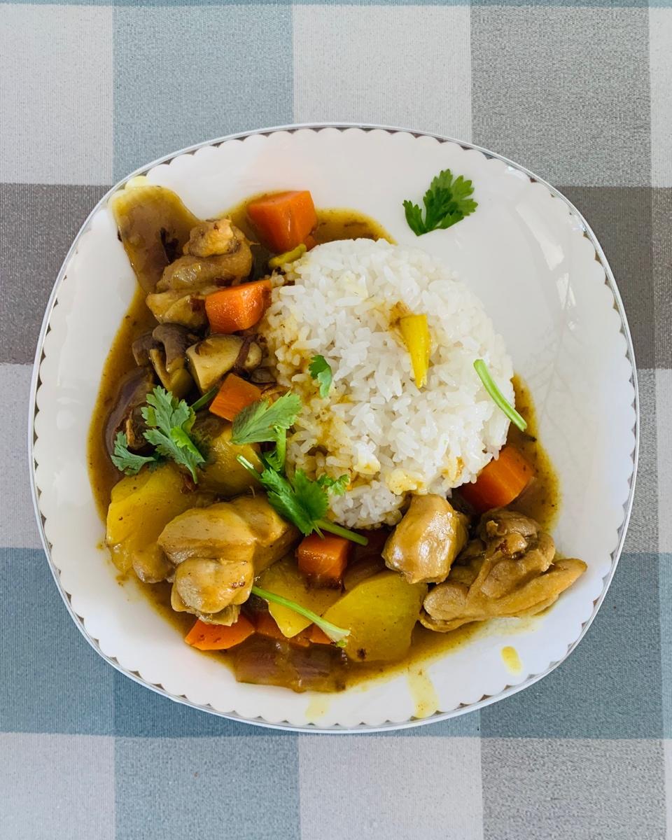 咖喱鸡肉饭