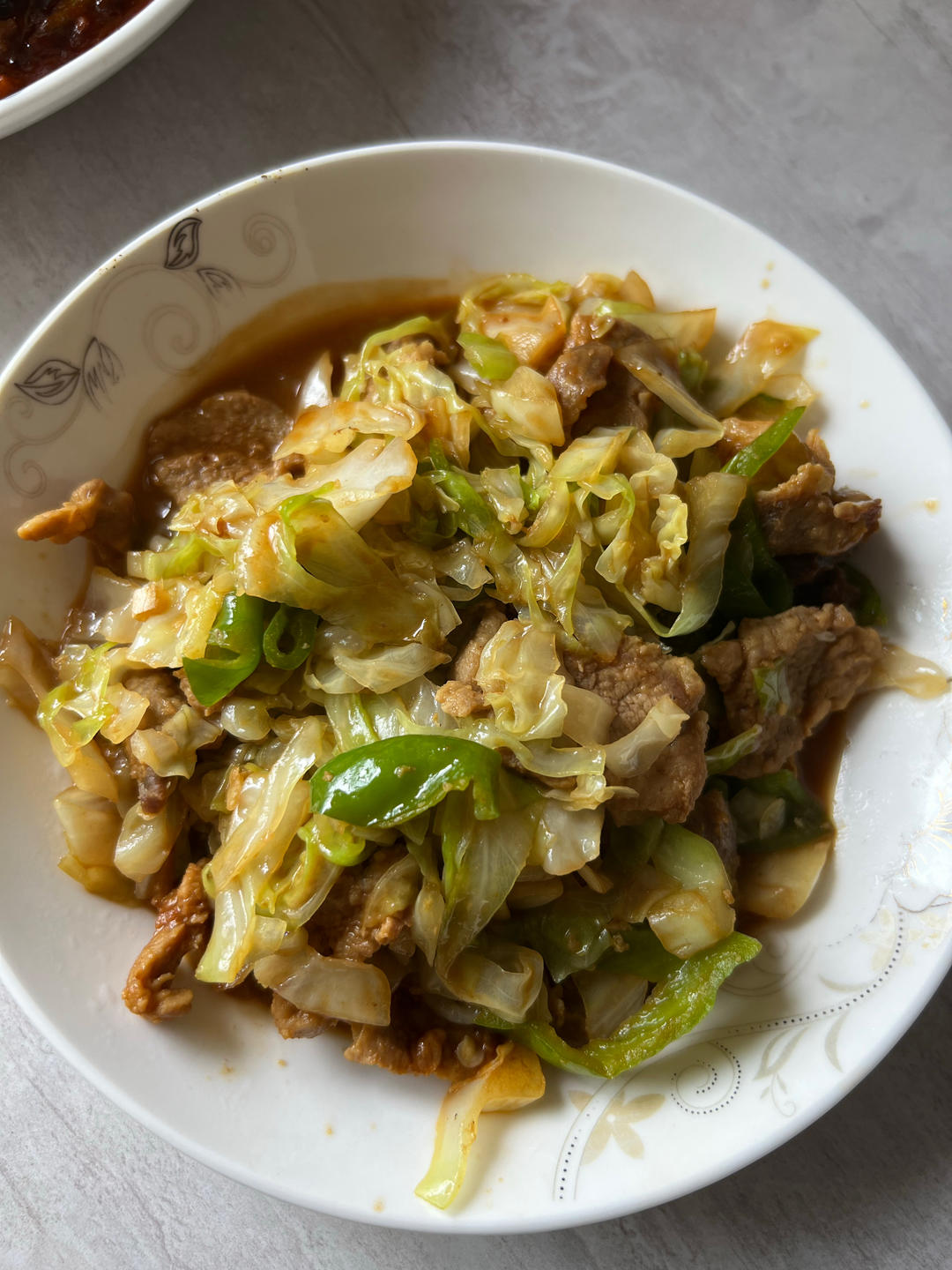 包菜炒肉片