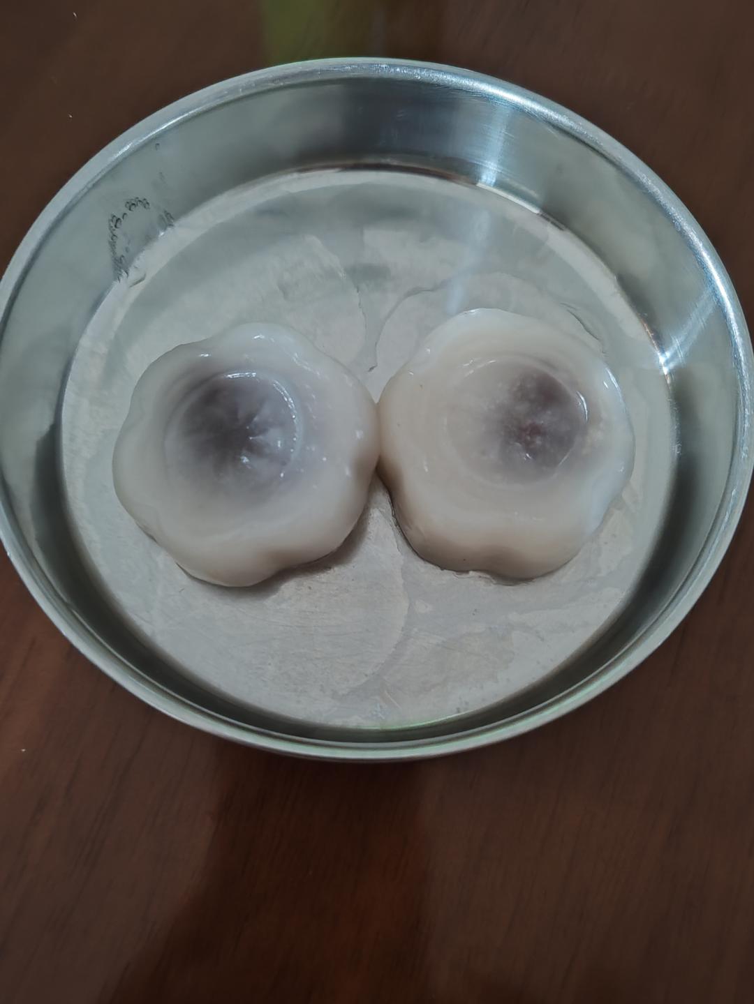 广东经典点心-豆沙水晶饼