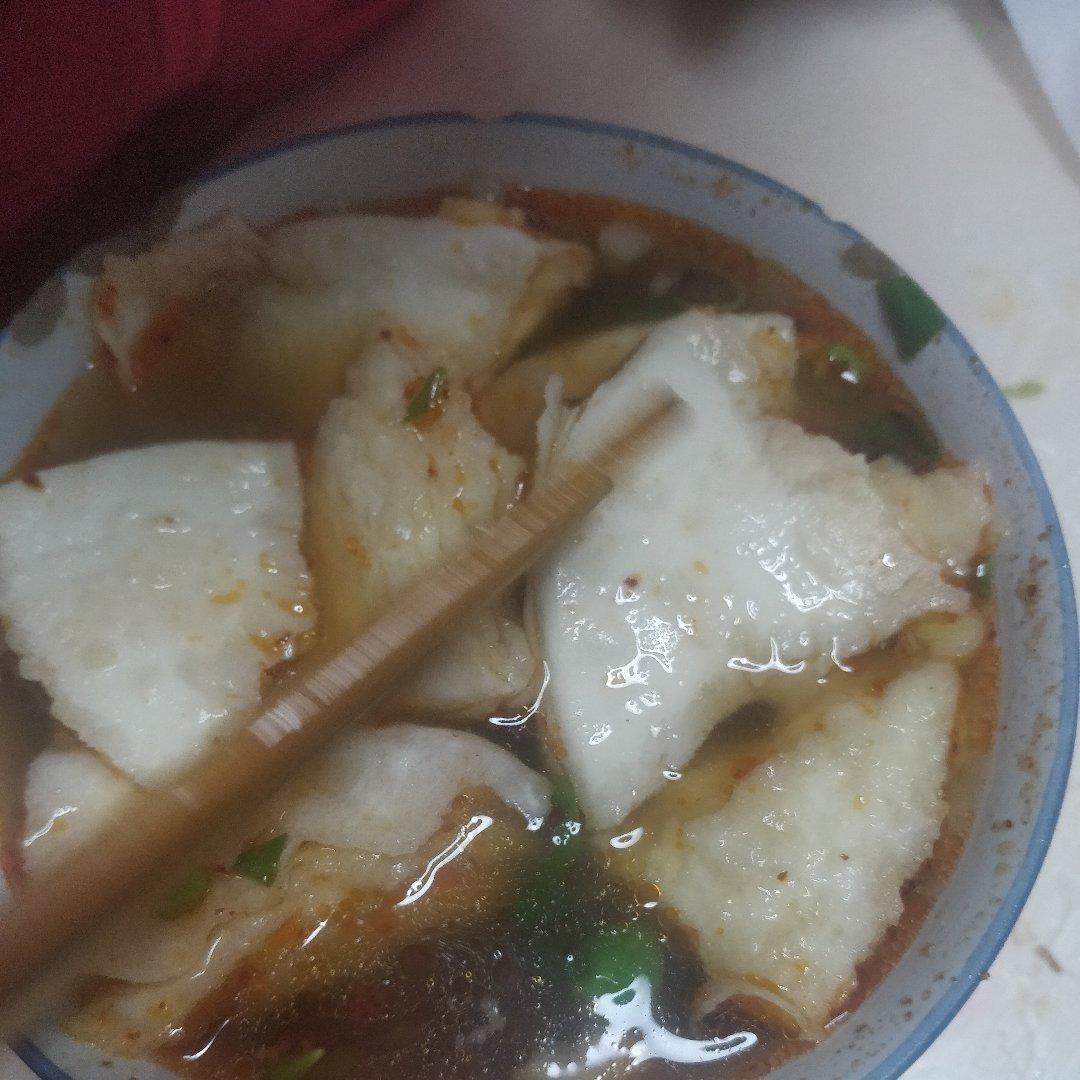 厨师长教你：“羊肉汤”的家常做法，天气冷了喝一口全身都暖暖的