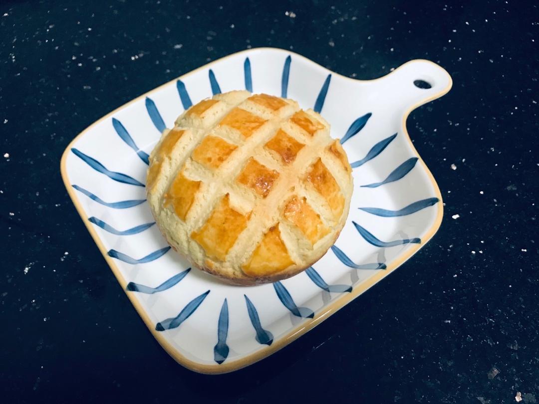 好吃到炸裂的港式菠萝包（附带制作酥皮的小视频）