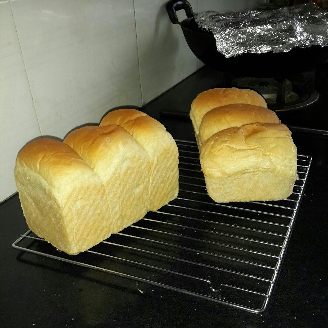 鲜奶吐司（老面法）