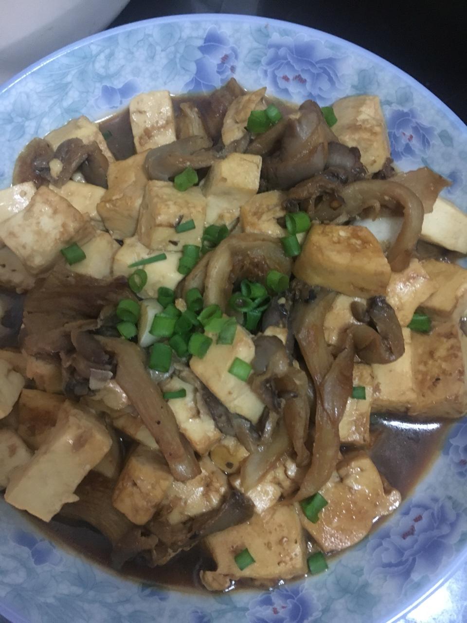 平菇烧豆腐