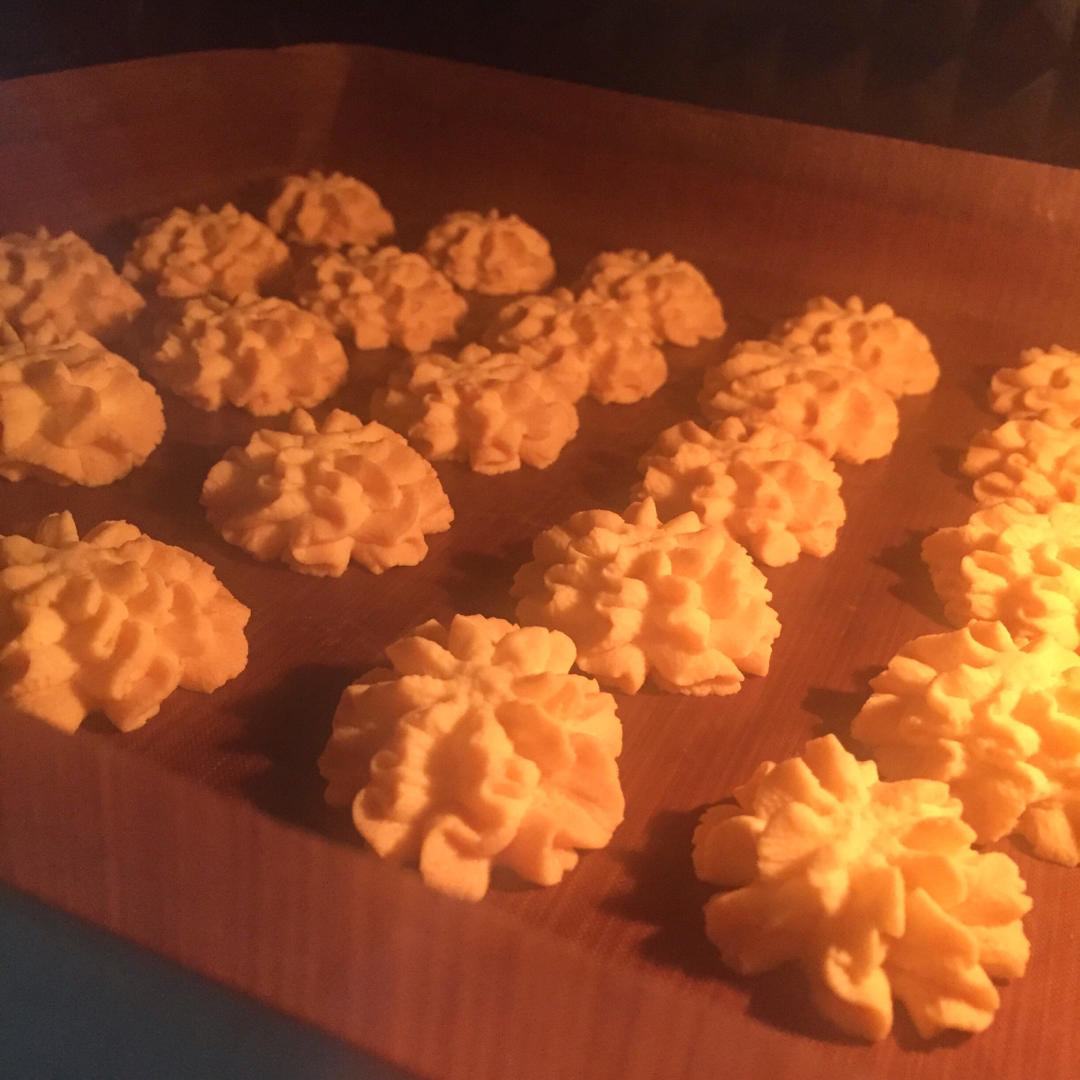 一抿即化酥到掉渣的珍妮曲奇云顶小花/烘焙视频饼干篇1