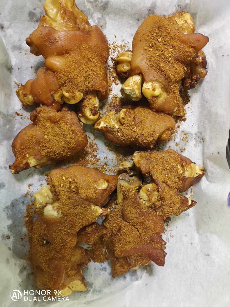 香酥烤猪蹄