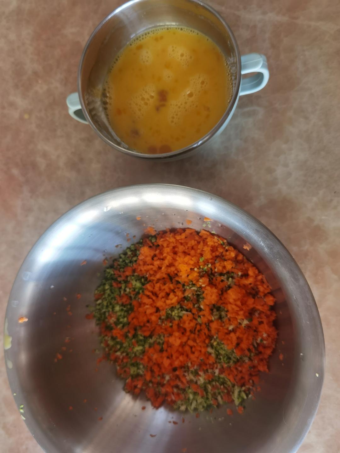 西兰花胡萝卜煎饼