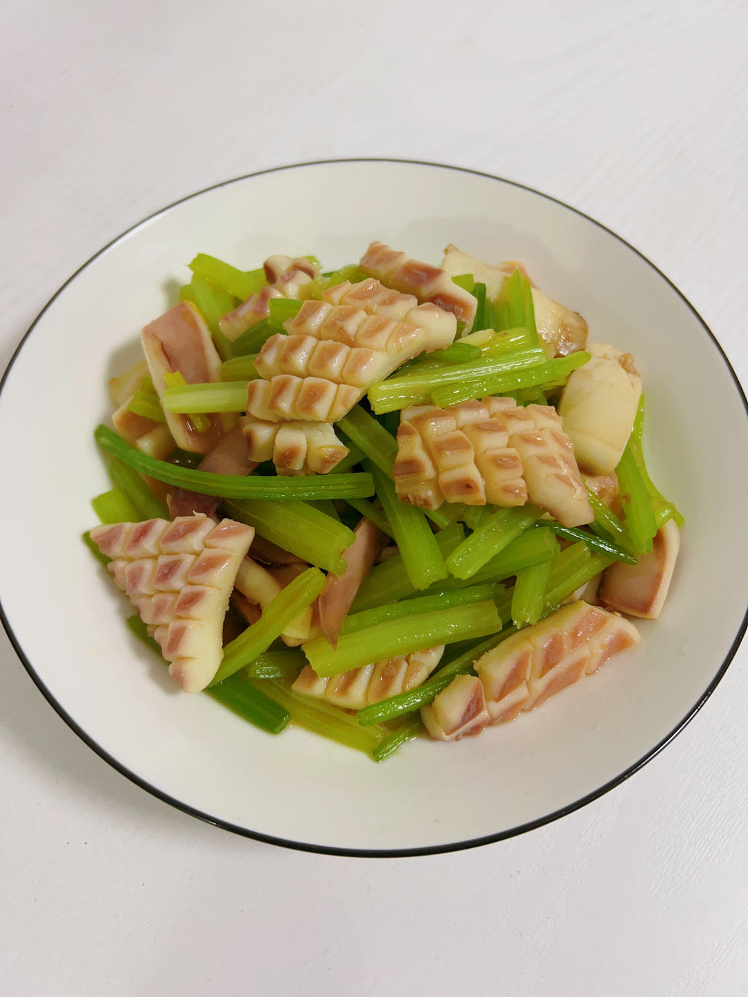 速炒芹菜鱿鱼（墨鱼）