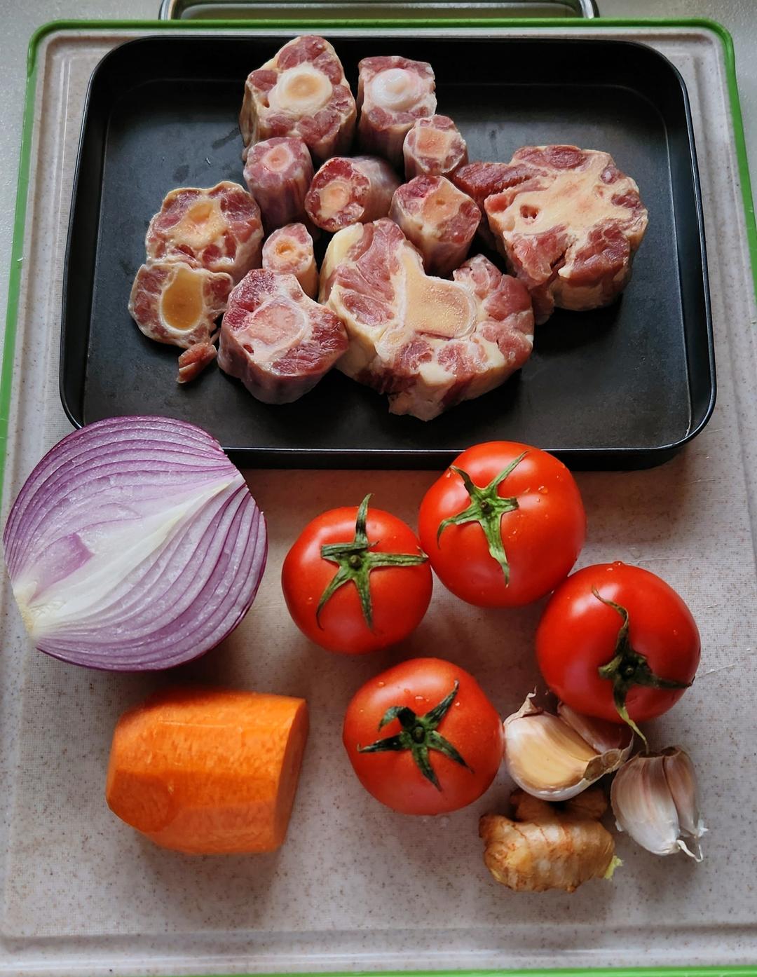 番茄牛尾汤--Staub珐琅铸铁锅