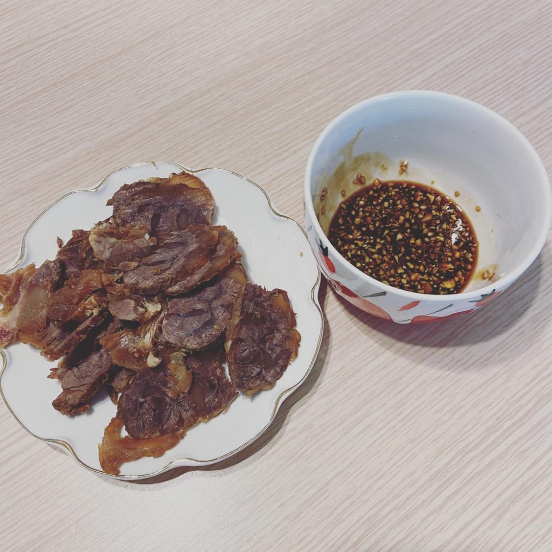卤牛肉蘸料，好料不能少