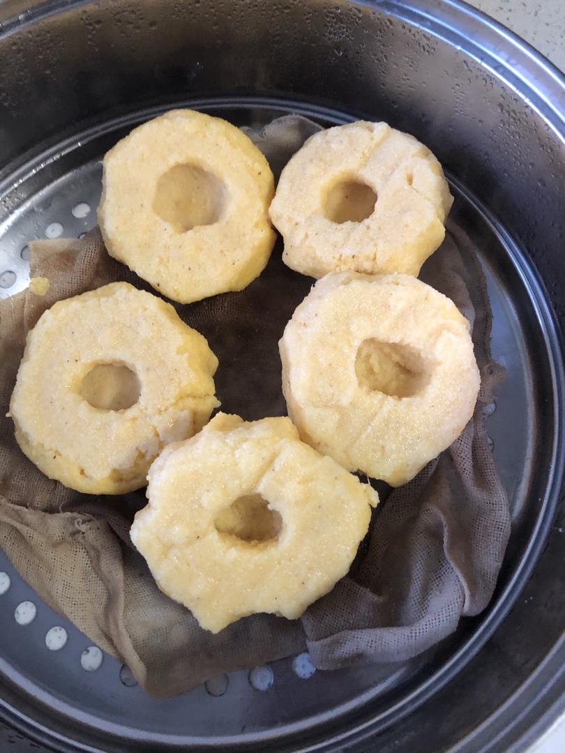 烫面窝窝头、即使凉了也不会硬、越吃越香的窝窝头、简单快捷