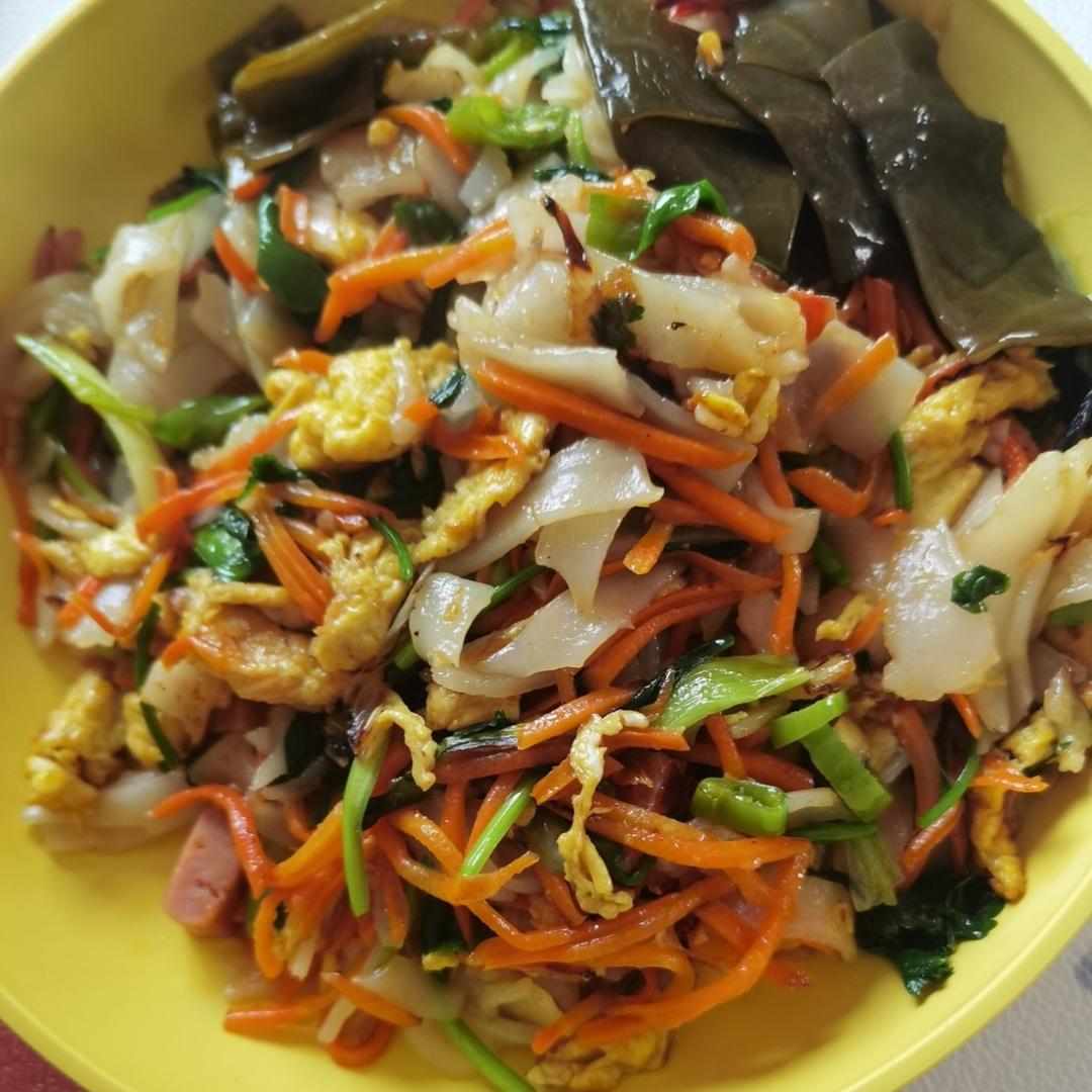 炒河粉