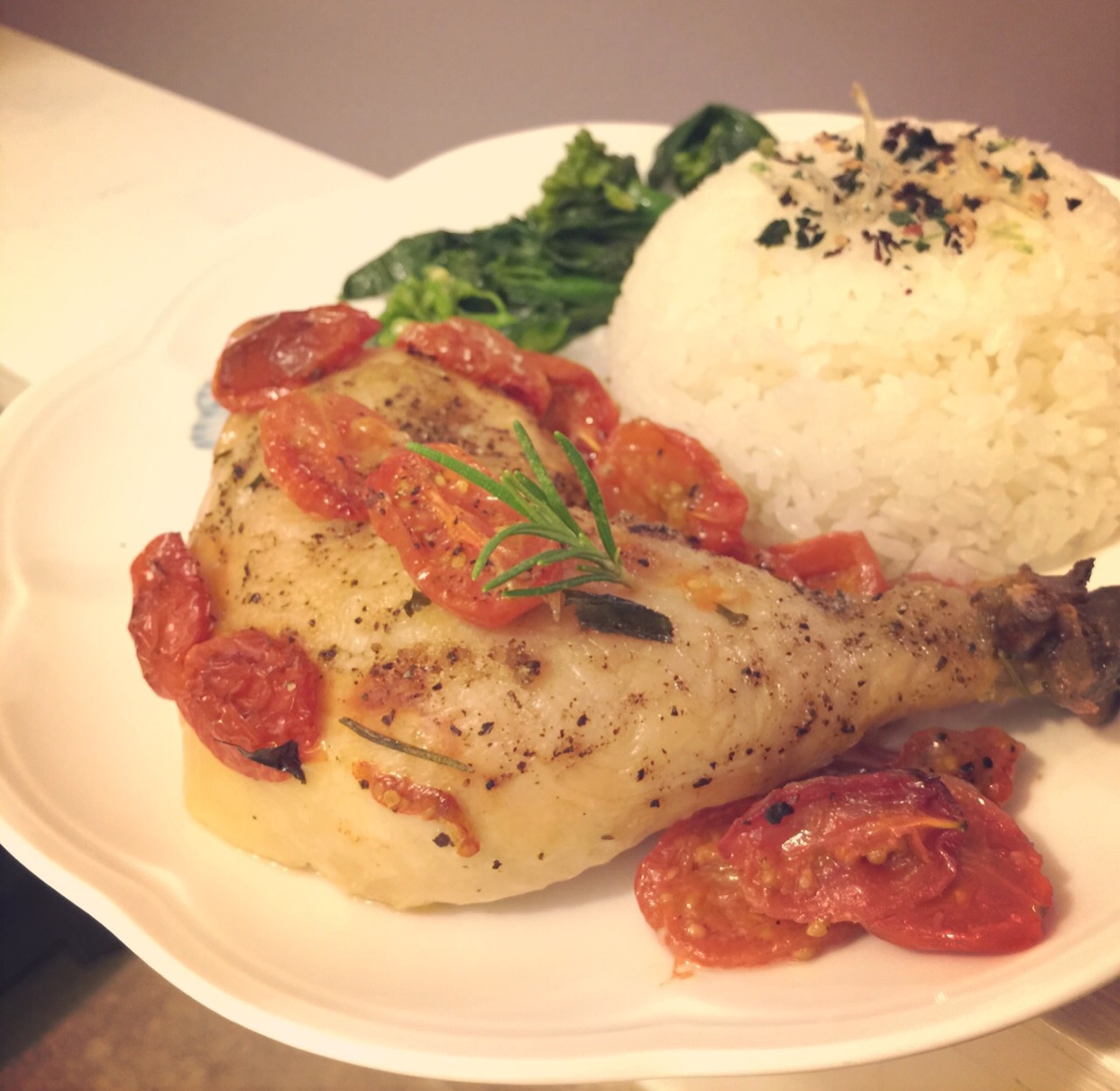 番茄大蒜香草烤鸡腿（庄祖宜）