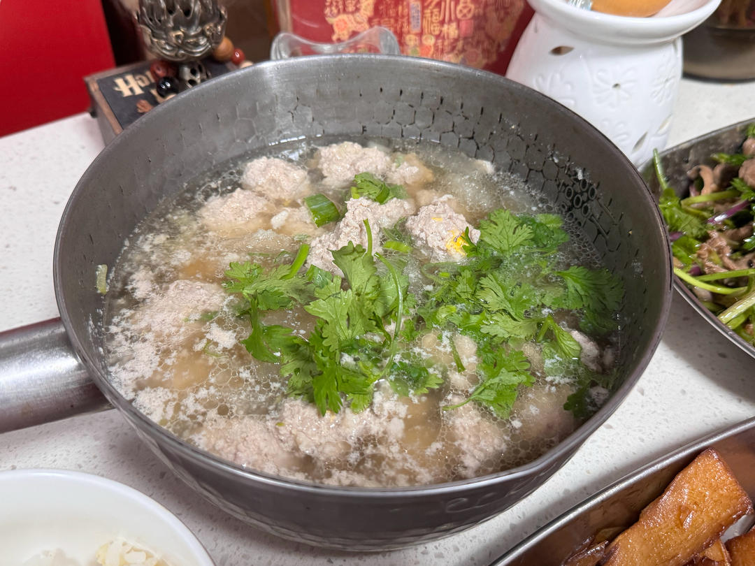 巨鲜美的冬瓜丸子汤