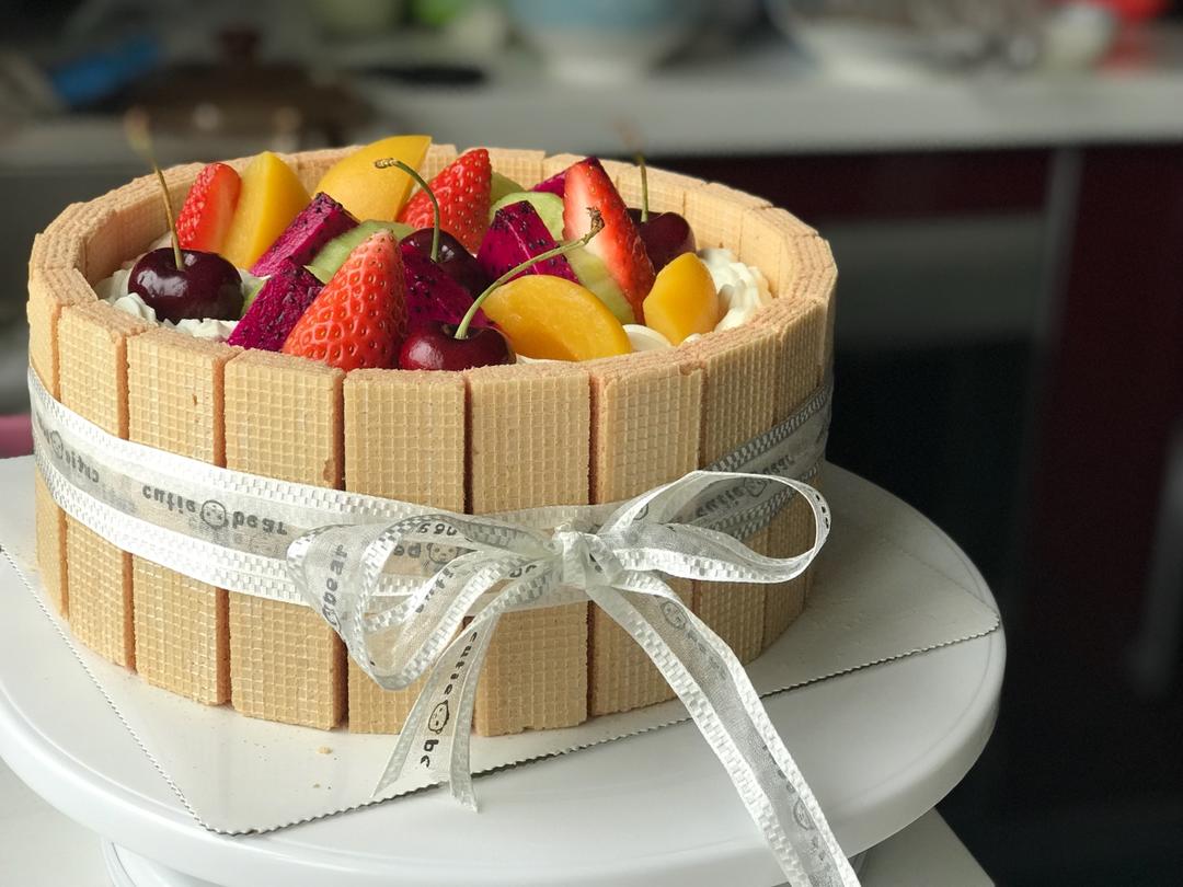 生日蛋糕教程【威化饼干围边】