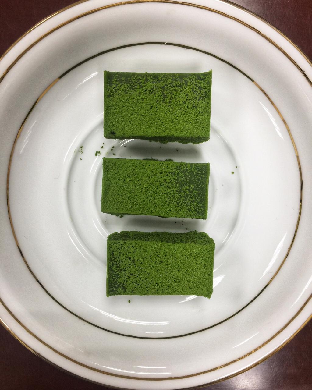 抹茶生巧（不用刀就能完美切割的方法）