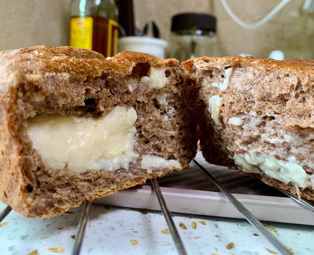 【夏亚】爆浆酸奶面包(汤种+水合揉手套膜,黑全麦)的做法