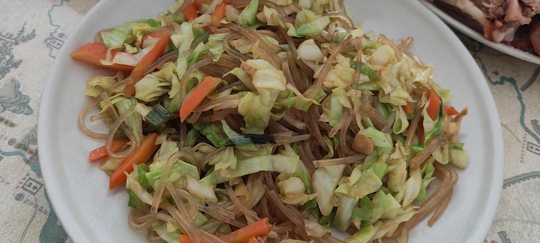 圆白菜炒粉条