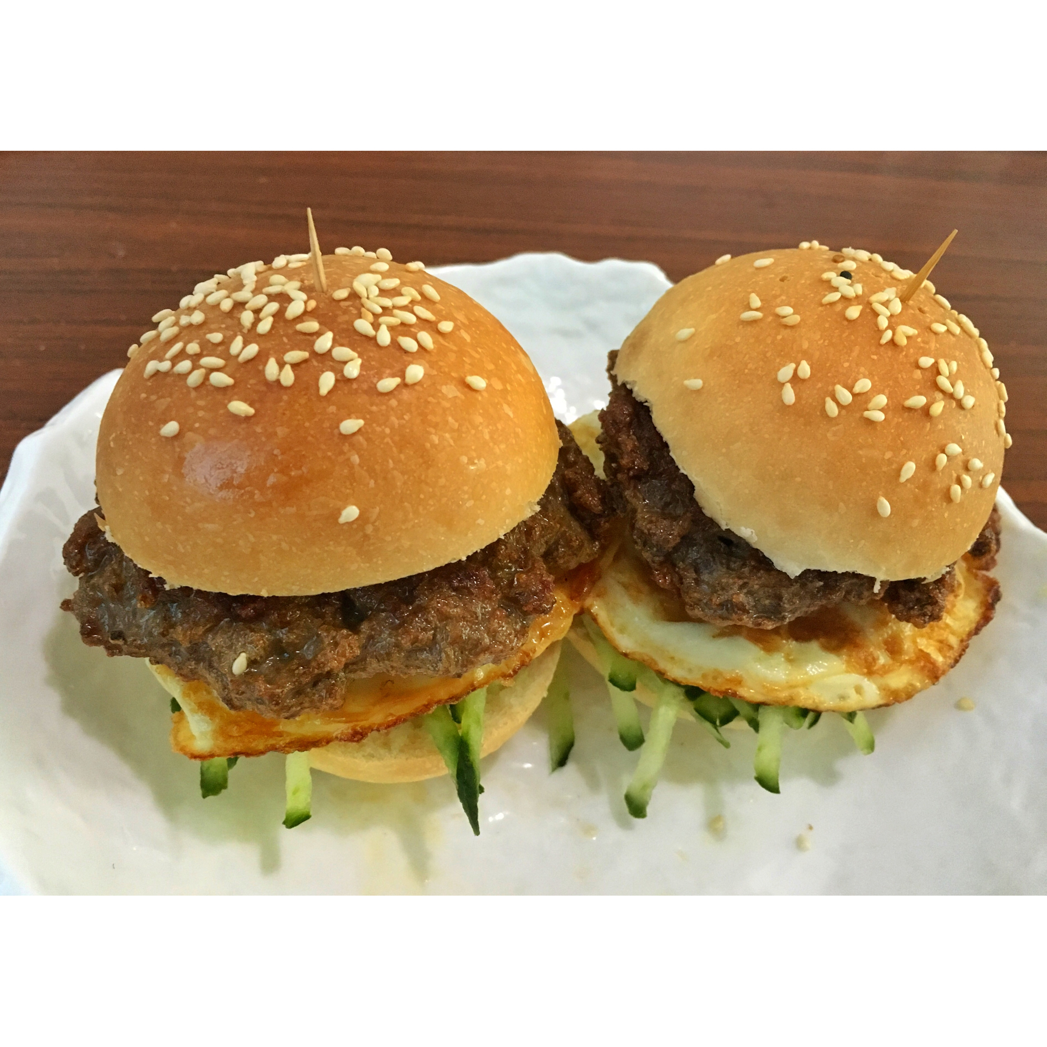 芝士牛肉苹果迷你汉堡