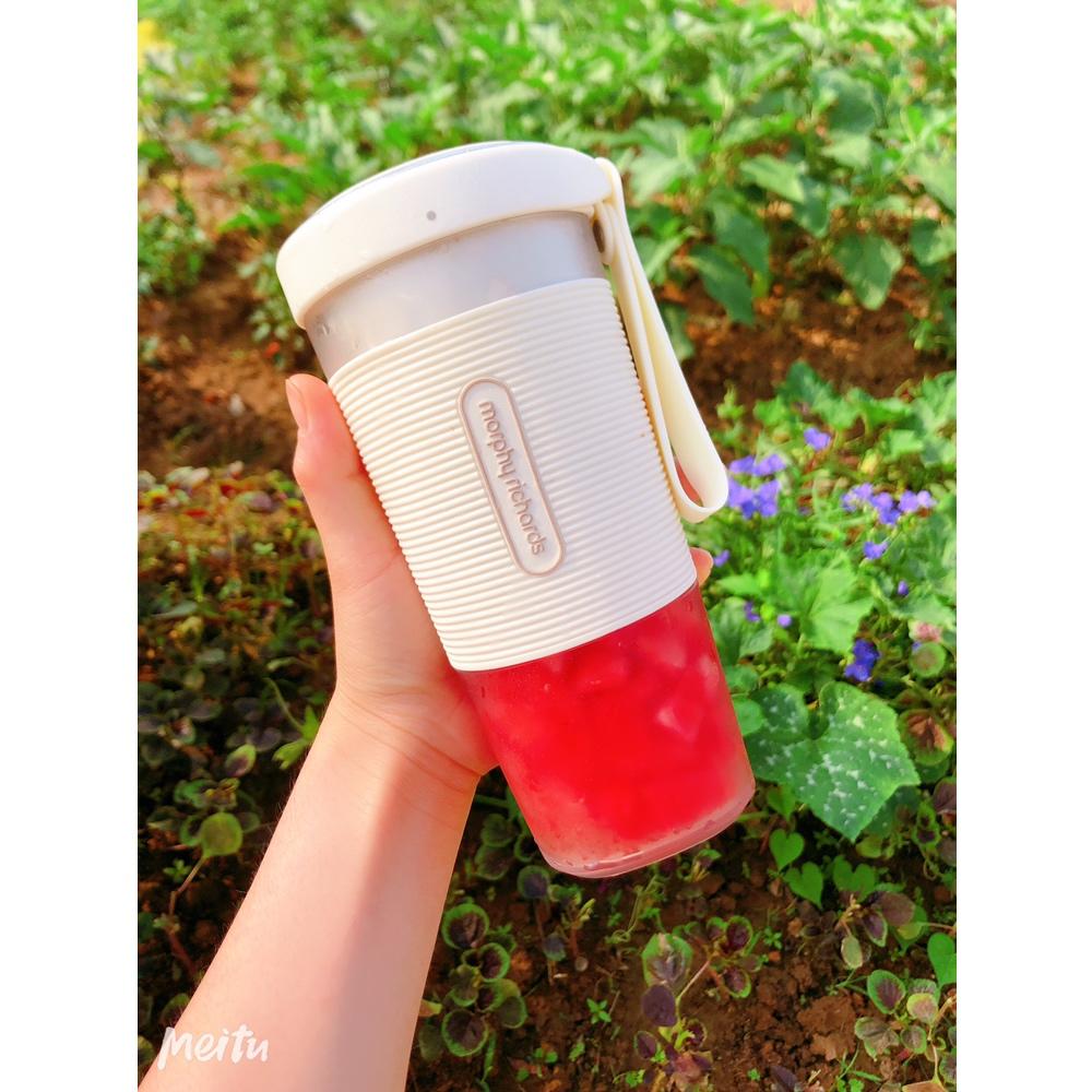 一只单身👑🐶不定时更新的日常