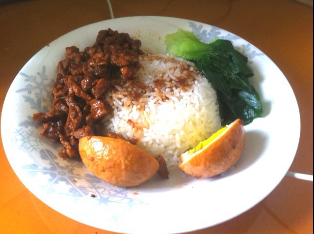 台式卤肉饭
