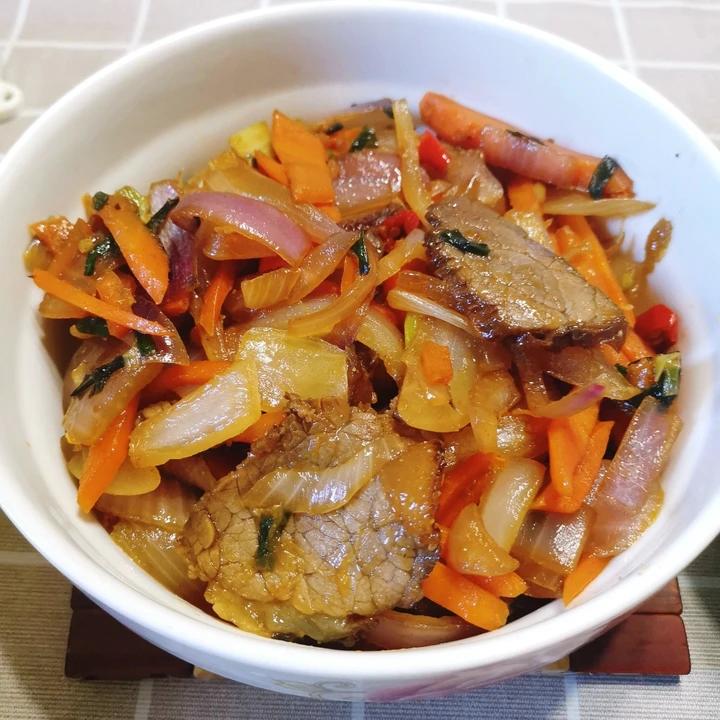 胡萝卜炒洋葱