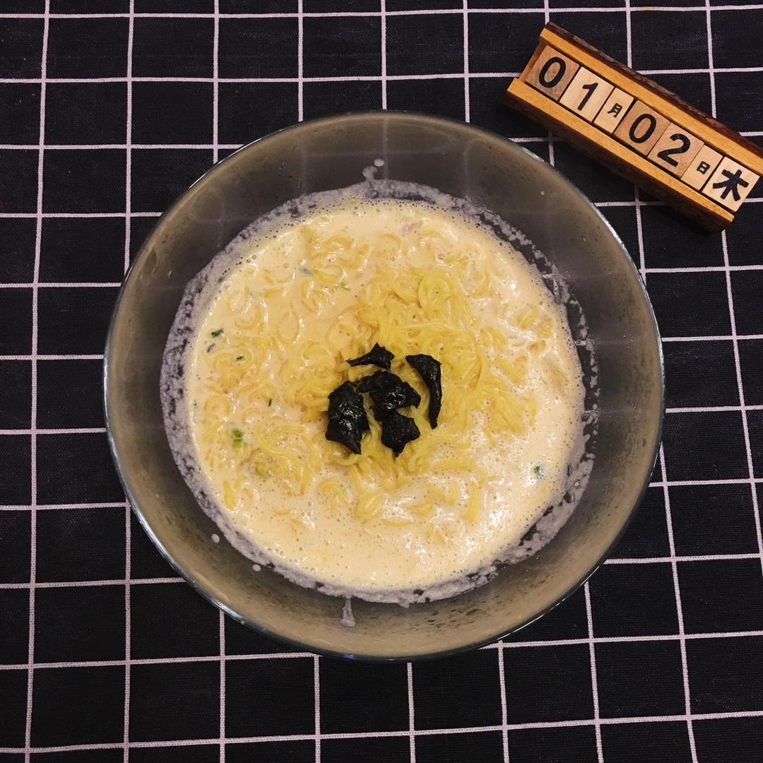 牛奶煮泡面