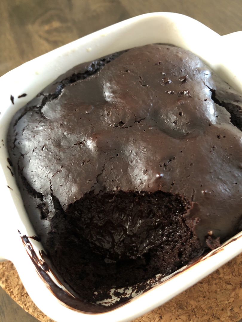 一口满足之5分钟完美版无糖低碳生酮浆爆流心黑巧克力可可蛋糕（ph大师方子改）