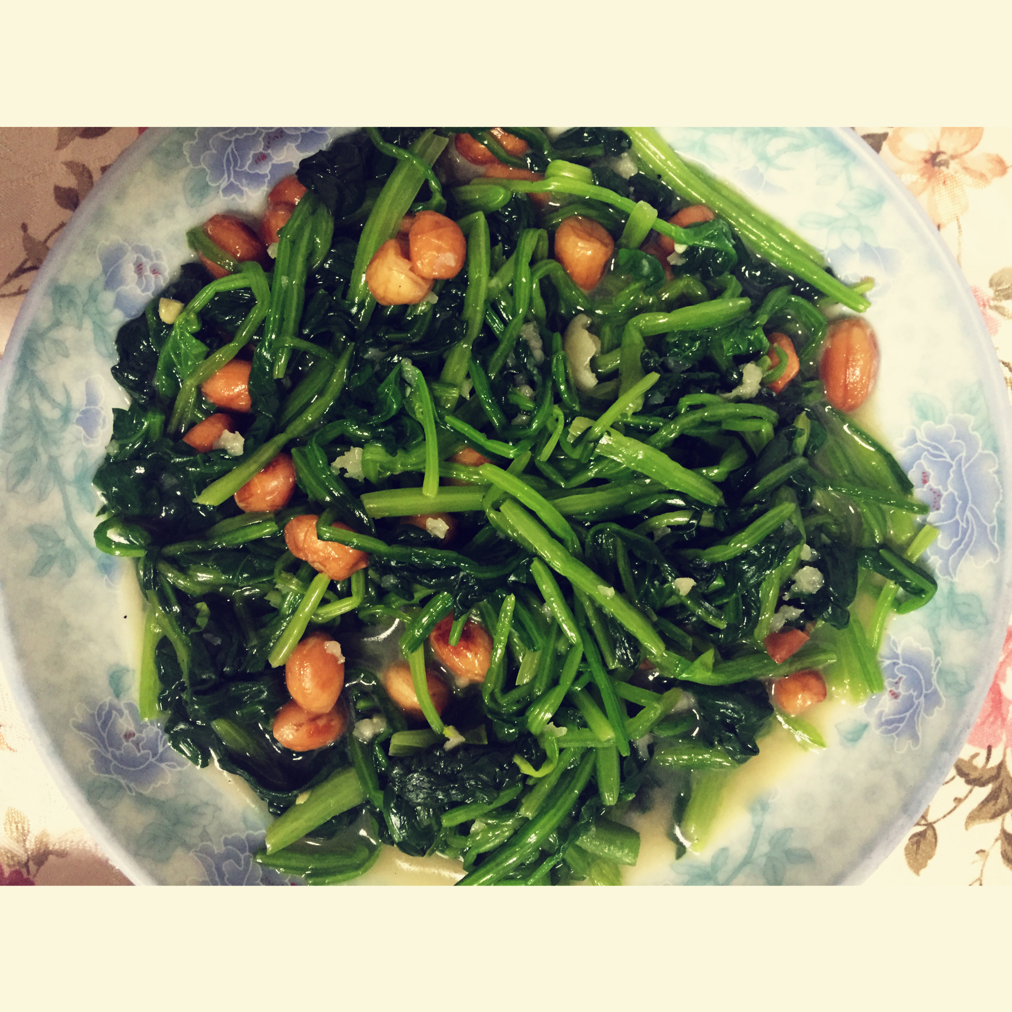 果仁菠菜
