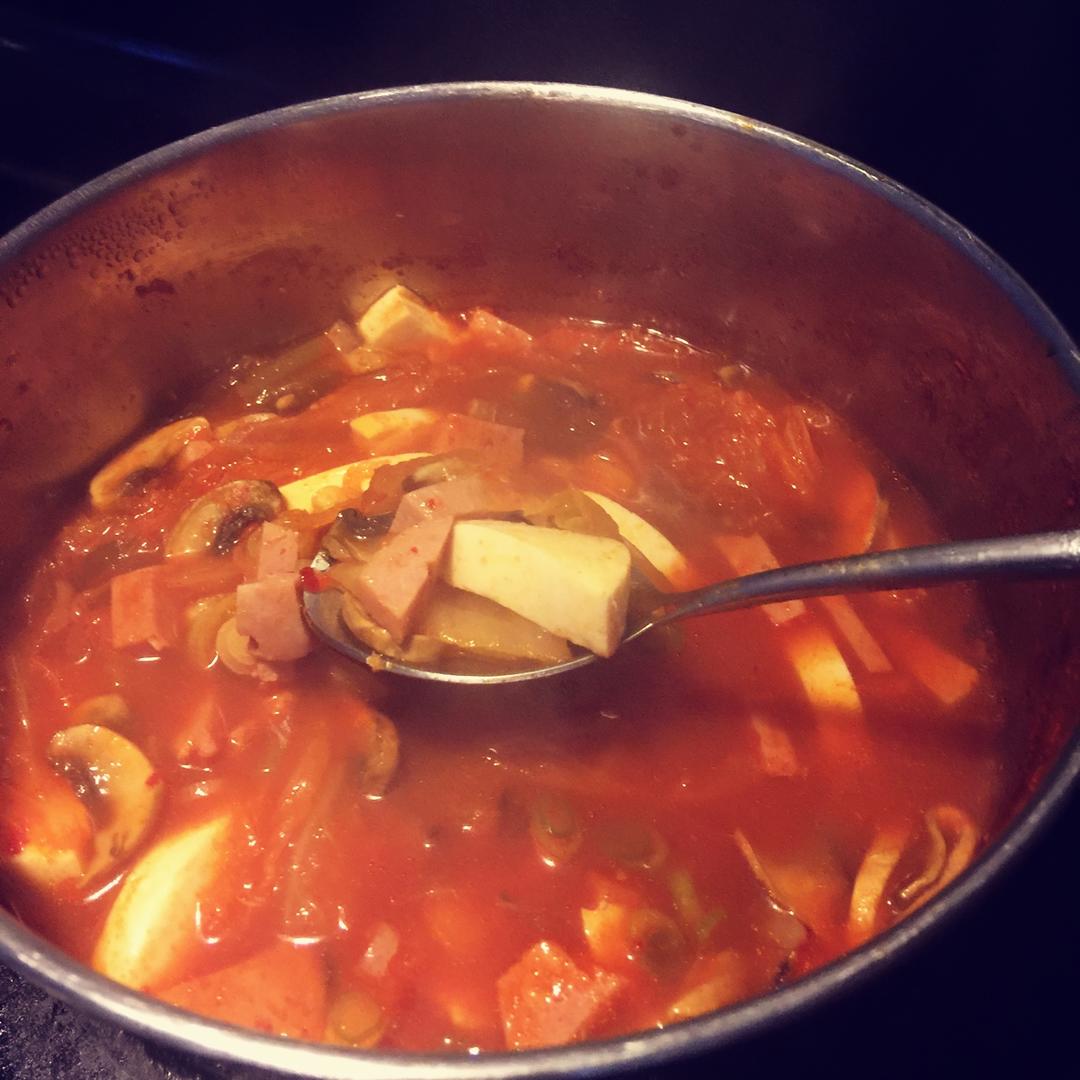 韩国泡菜豆腐汤