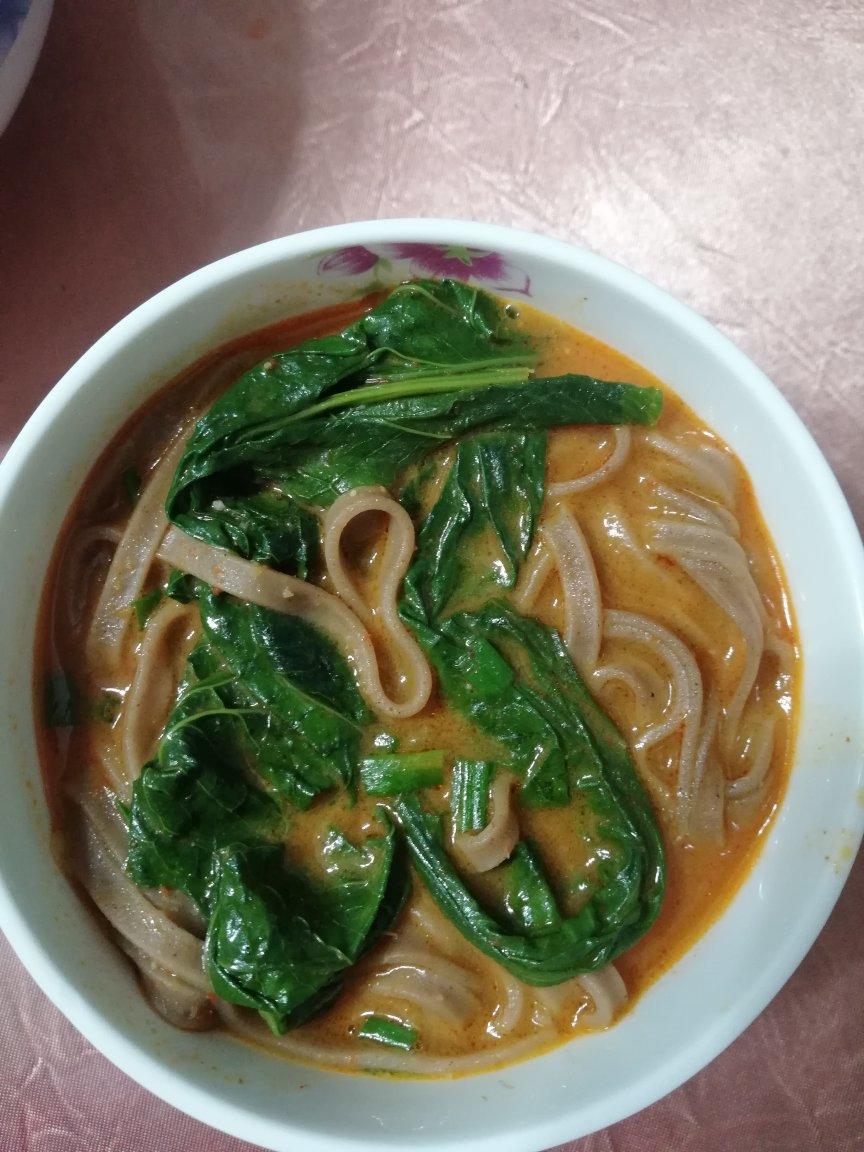 超详细的浓郁番茄荞麦面
