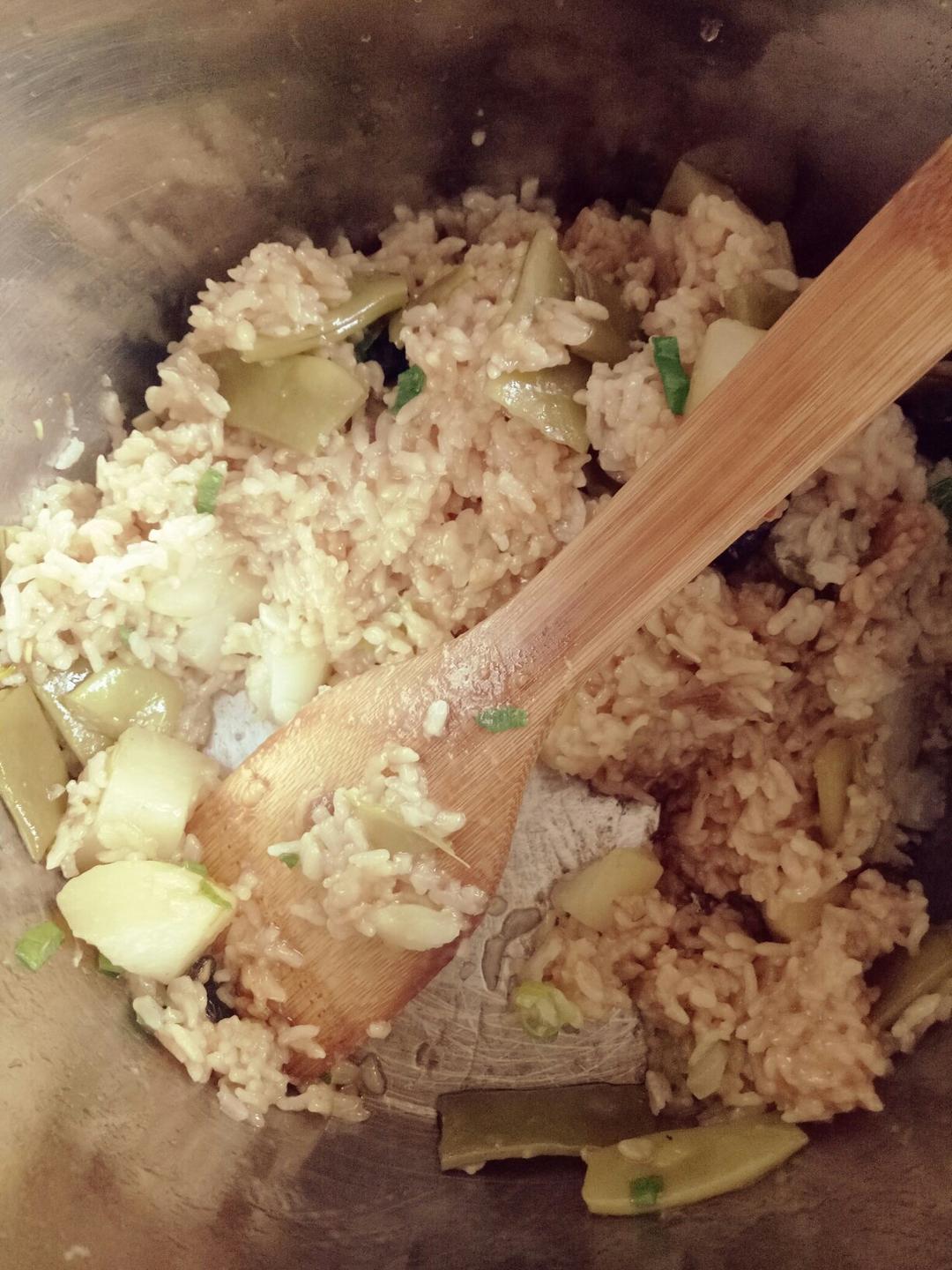 土豆焖饭（电饭锅版）