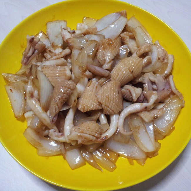 洋葱炒鱿鱼