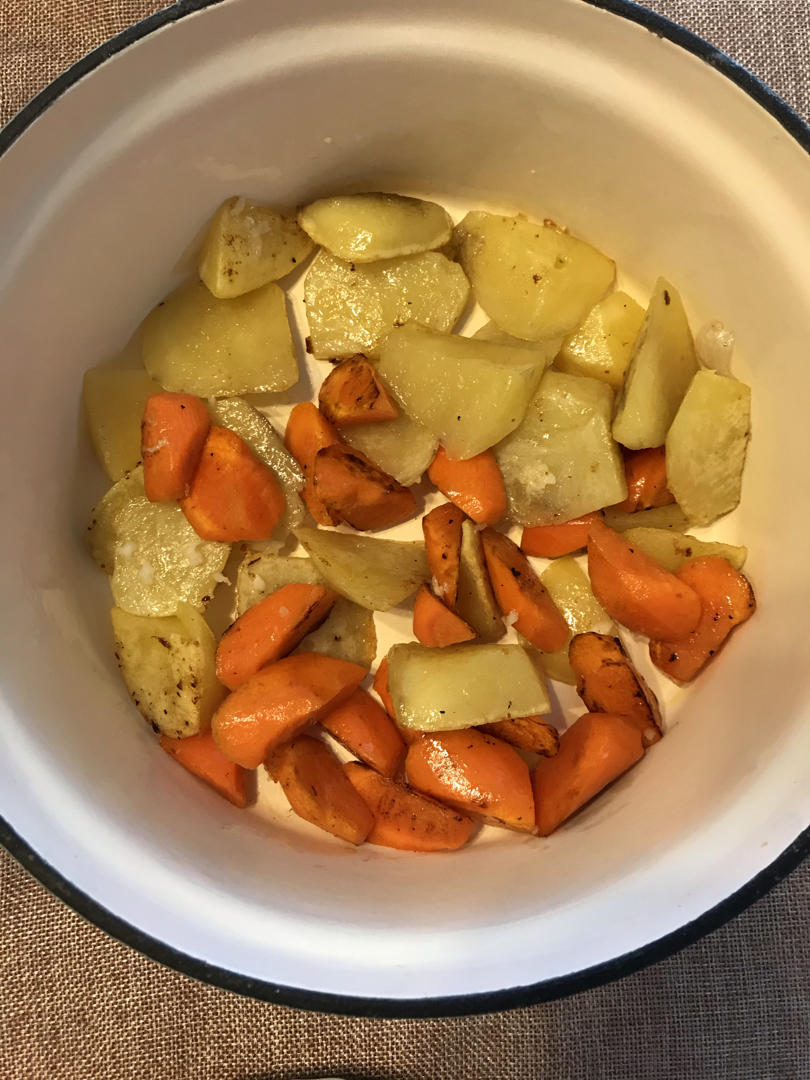 蒜蓉烤海鲜小杂烩【8月北鼎珐琅铸铁锅食谱】