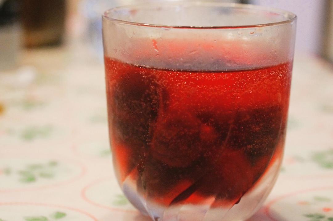 孕妇爱喝的酸甜杨梅汁的做法