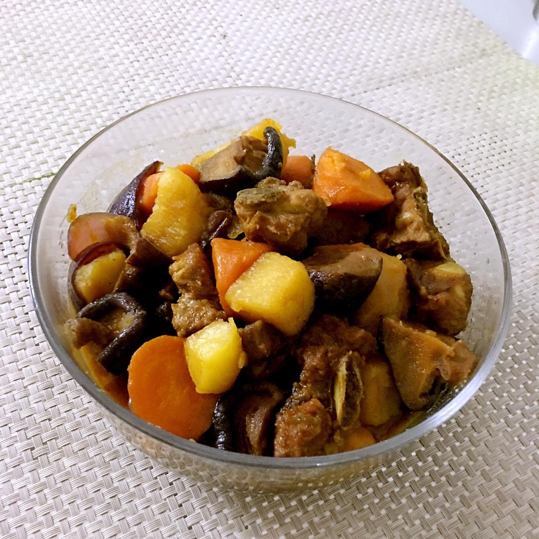 胡萝卜土豆炖排骨