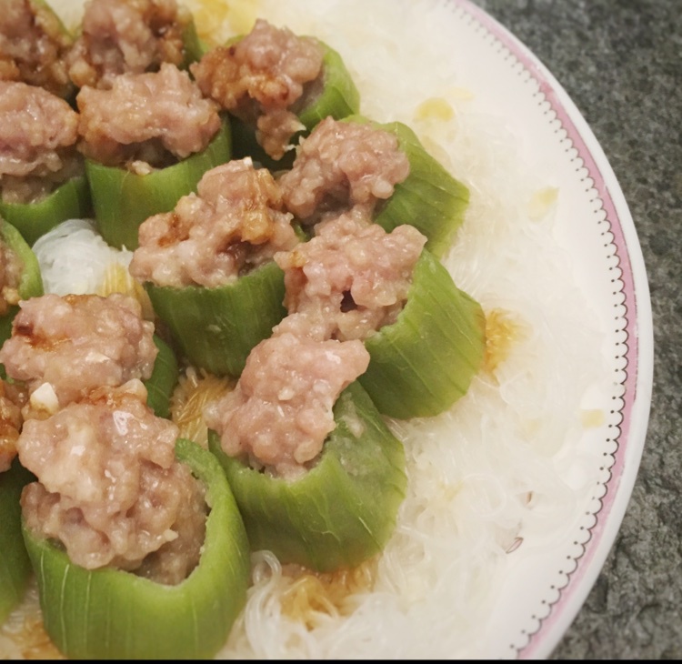 蒜茸粉丝蒸丝瓜