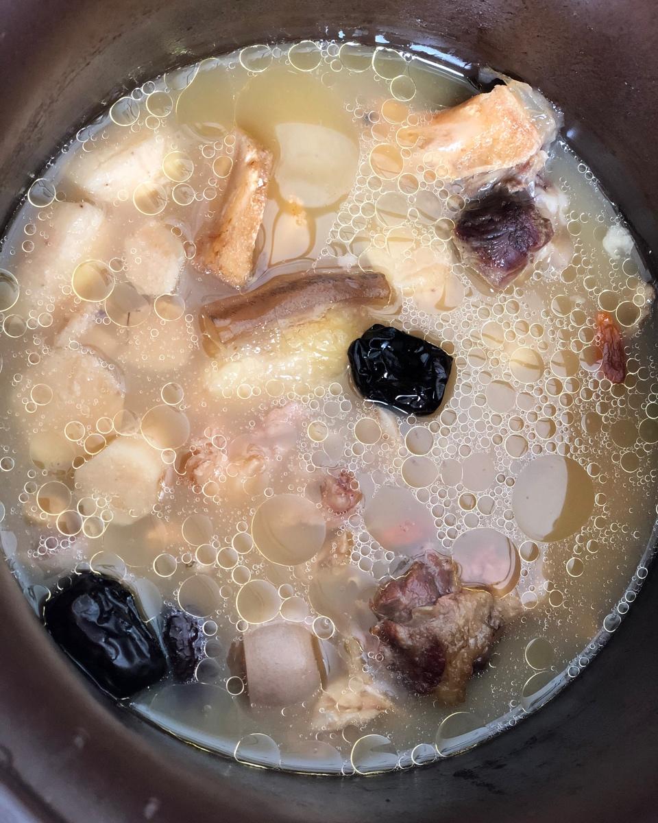 上得厅堂下得厨房的迷人慧做的香到咬舌头的清炖牛尾汤