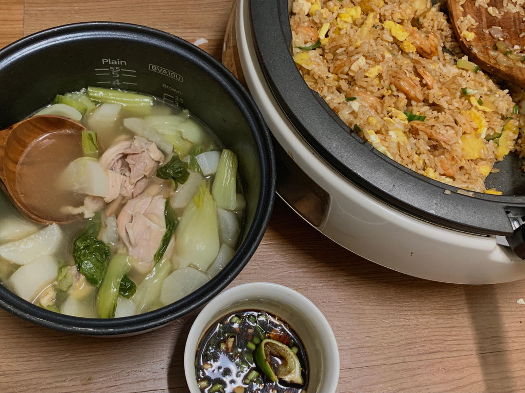 虾仁菠萝炒饭