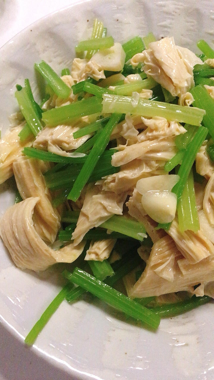 芹菜炒腐竹