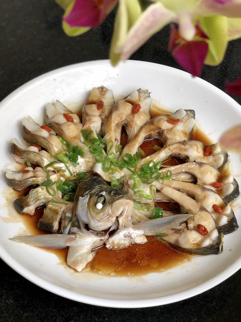 孔雀开屏清蒸鱼