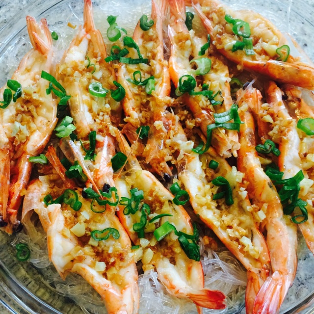 蒜蓉粉丝蒸大虾