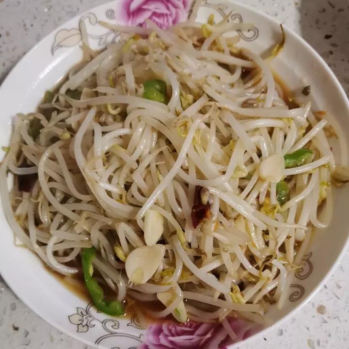 炒鸡简单好吃的醋溜绿豆芽