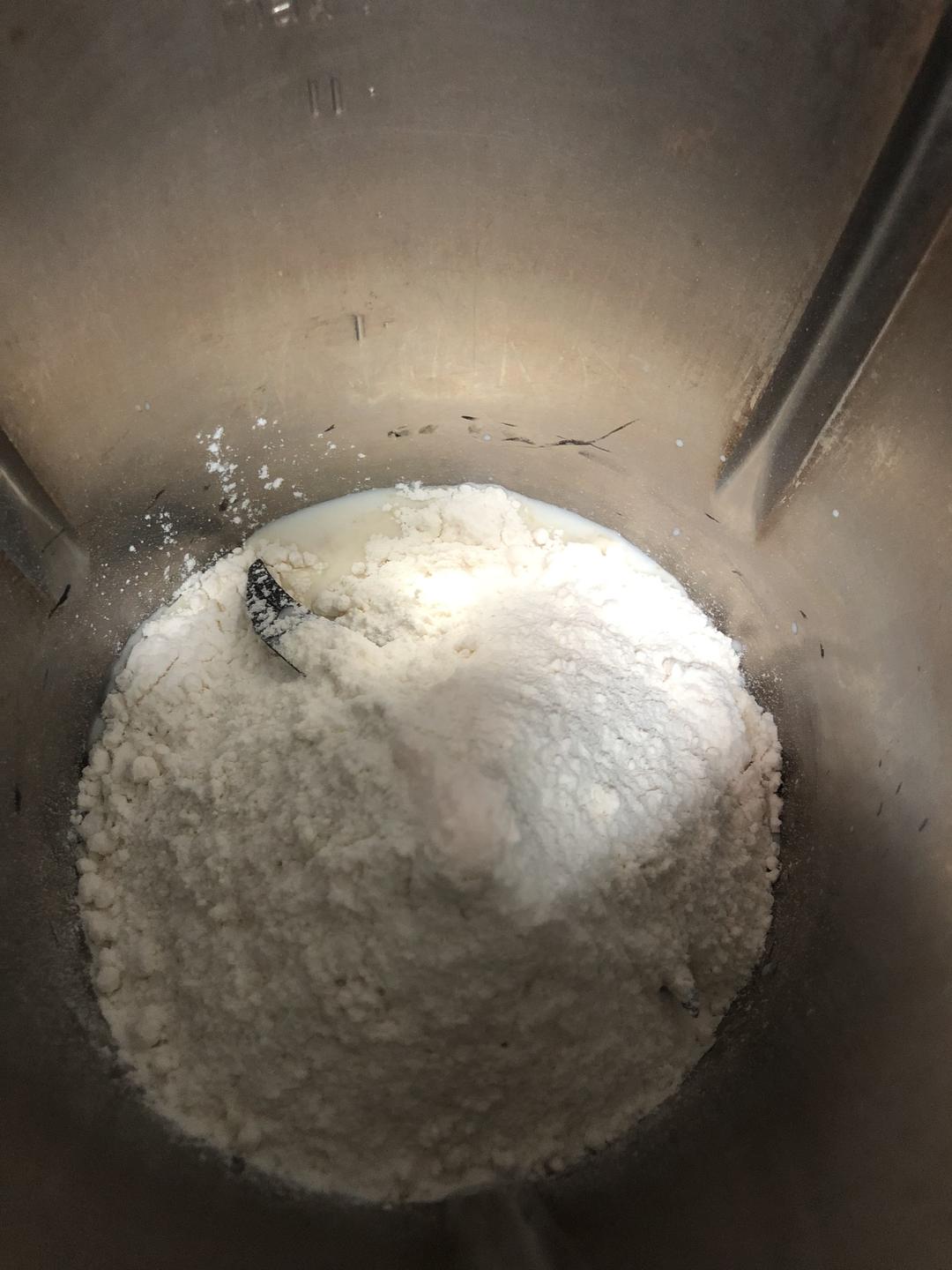 纯奶手撕吐司的做法 步骤1
