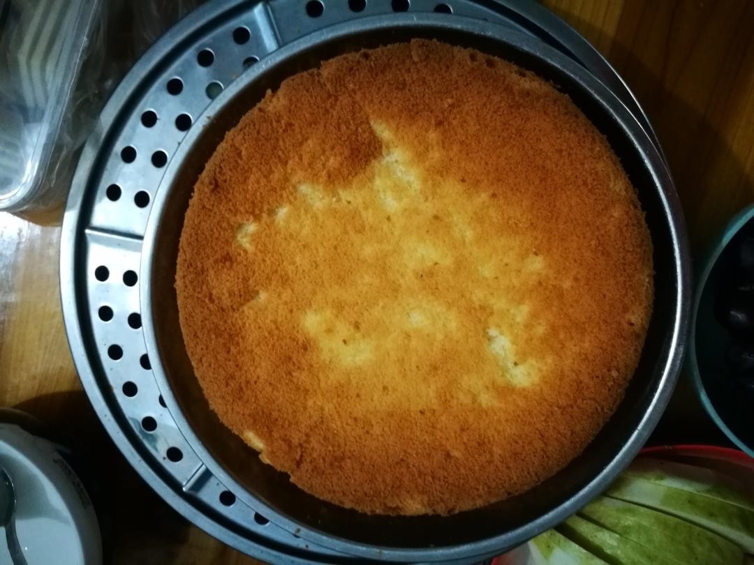 烤箱做蛋糕（戚风蛋糕的做法）