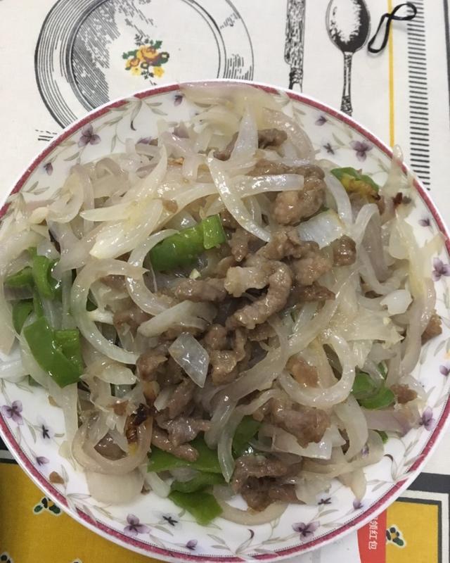 洋葱青椒炒肉丝