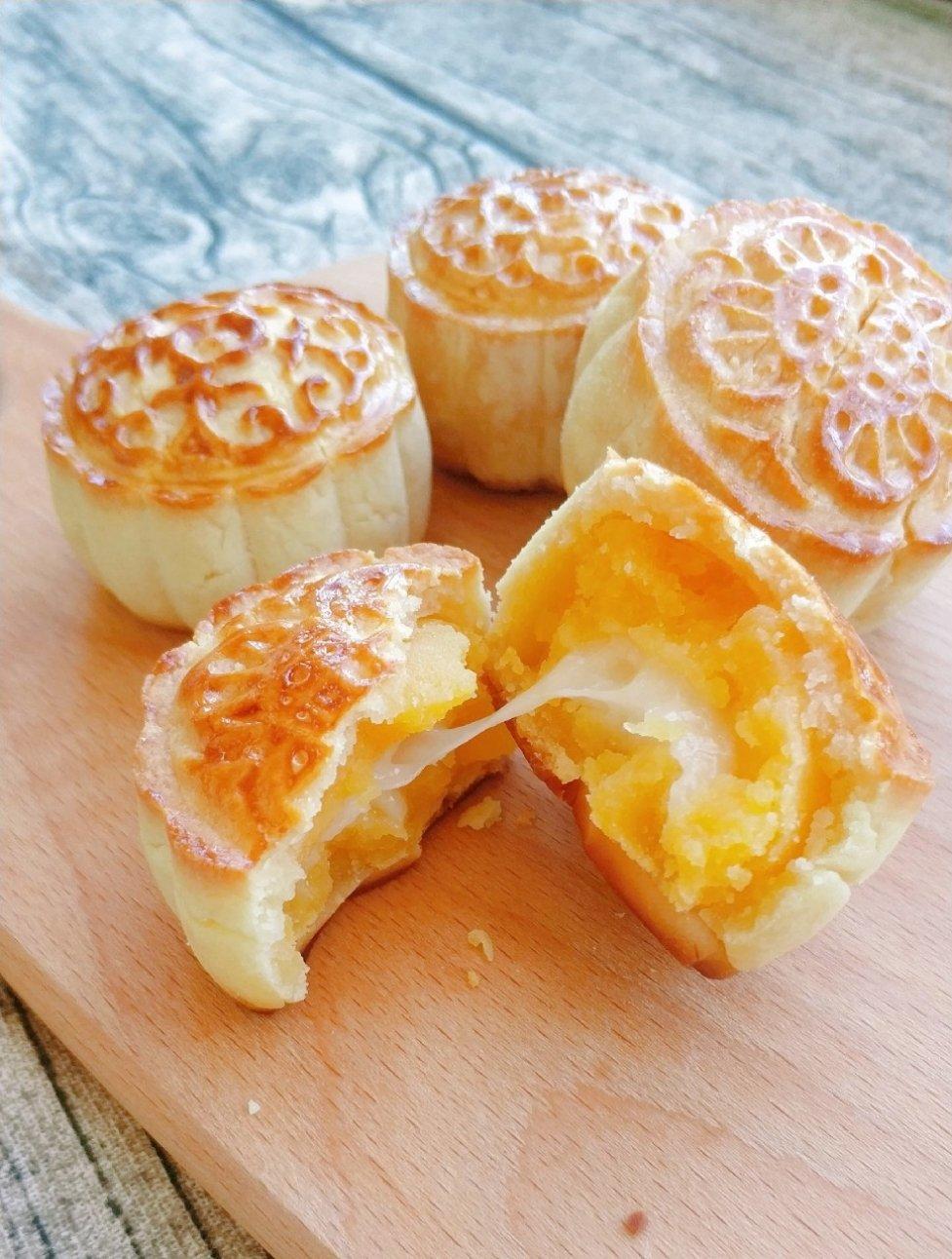《Tinrry+》奶黄拉丝月饼（外酥内软）